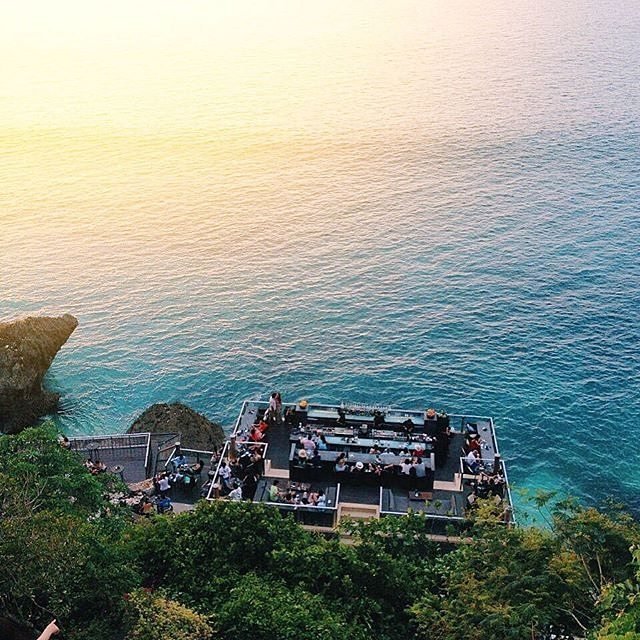 Rock Bar Bali Ayana Resort and Spa 7 Restaurants In Bali With Stunning Views