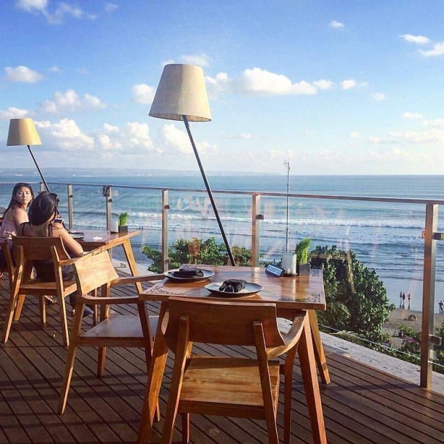 MoonLite Kitchen & Bar 7 Amazing Bars in Bali 