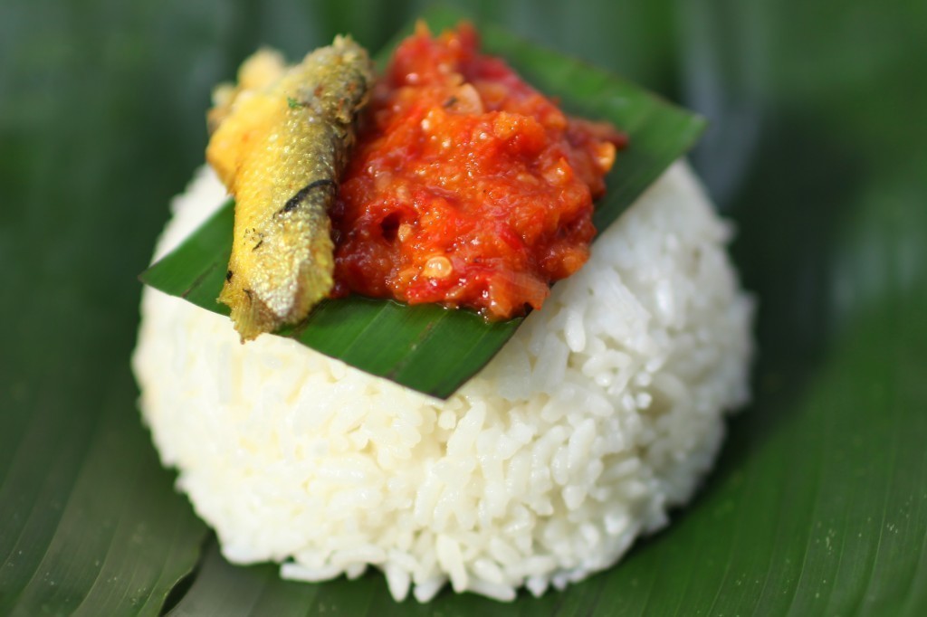 8 Nasi  Kucing  dan Angkringan  yang Bikin Kangen ke Jawa Tengah