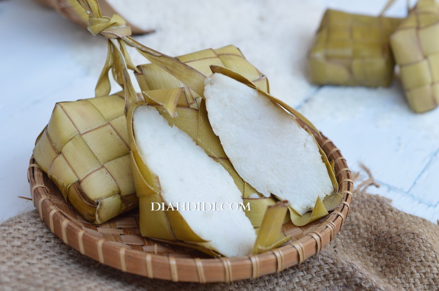 Cara Membuat Ketupat Lebaran yang Enak dan Tahan Lama