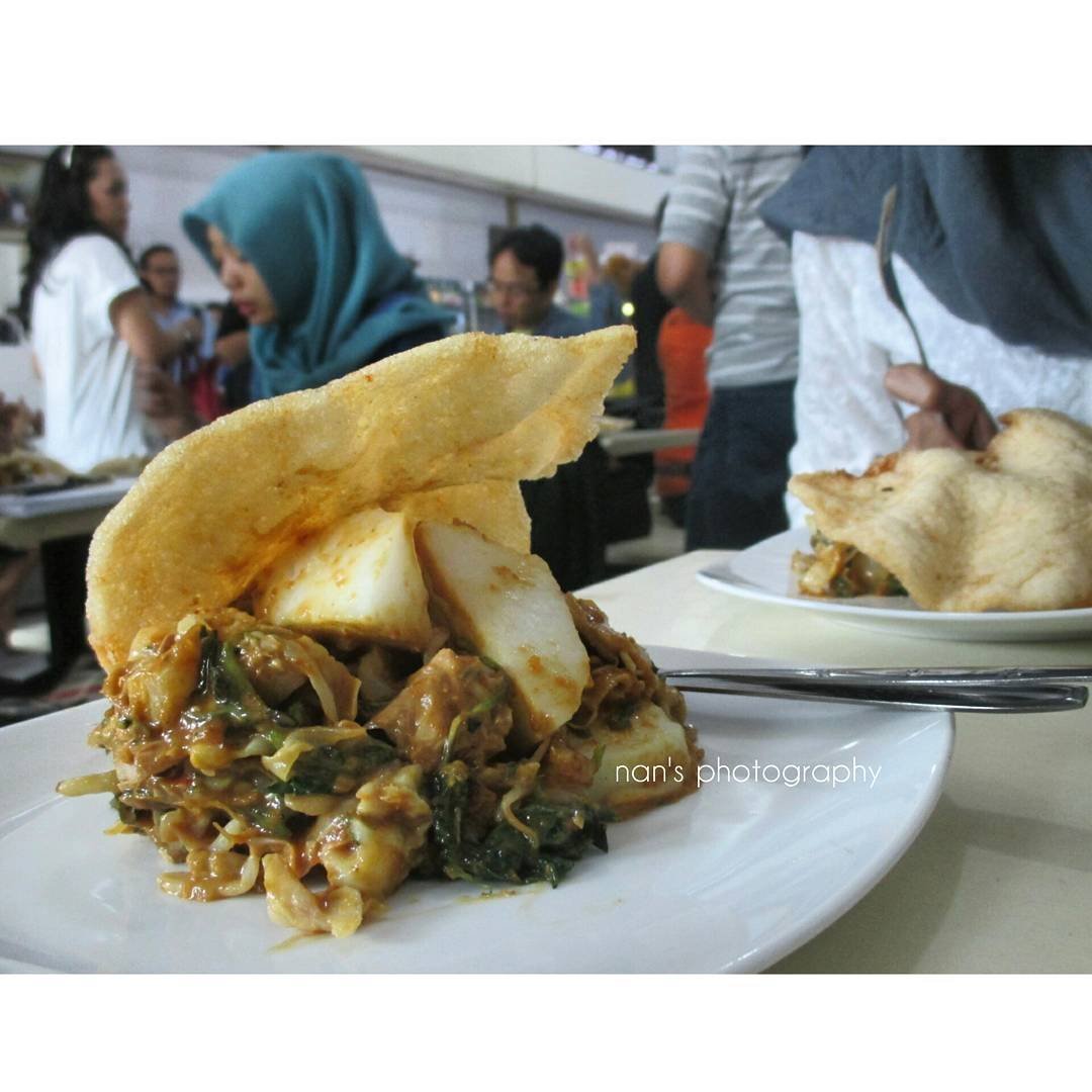 Lotek Kalipah Apo 8 Kuliner Favorit Warga Jakarta Saat Main Ke Bandung